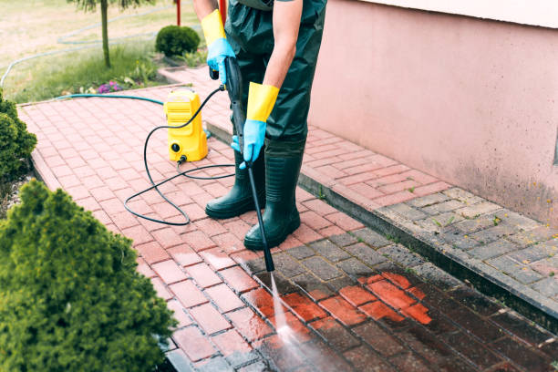 Best Deck Pressure Washing  in Fairmont, MN